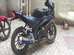 YAMAHA R15 V3